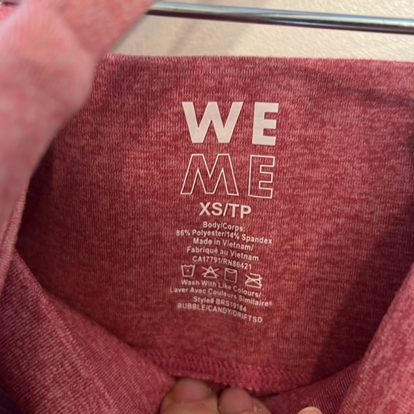 Bandier WE OVER ME Pink Color-block stretch leggings and bra - Picture 10 of 10